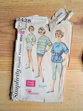 Simplicity Sewing Pattern 3428 Cut Miss Size 14